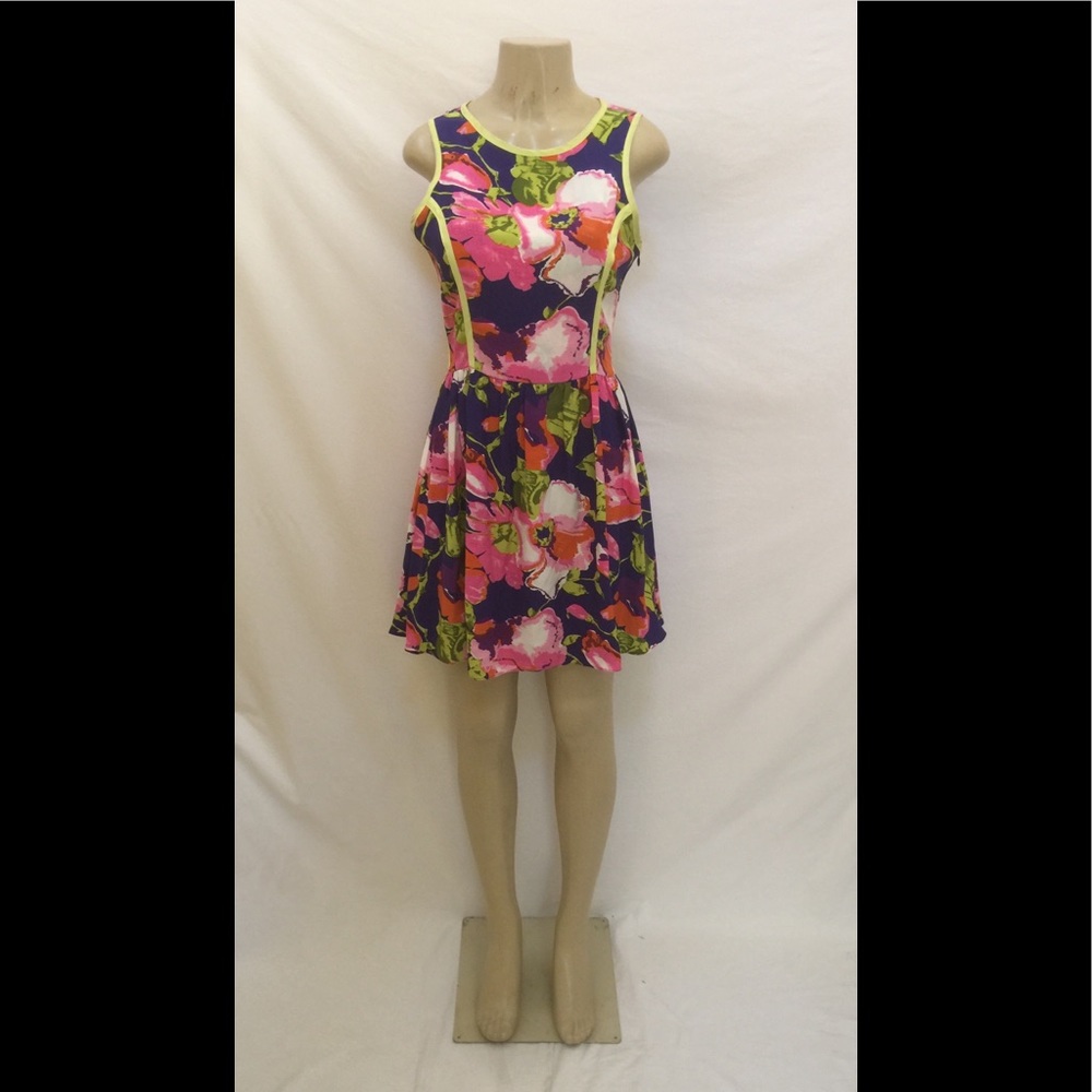 Parker Size Medium Multicolor Floral Print Dress